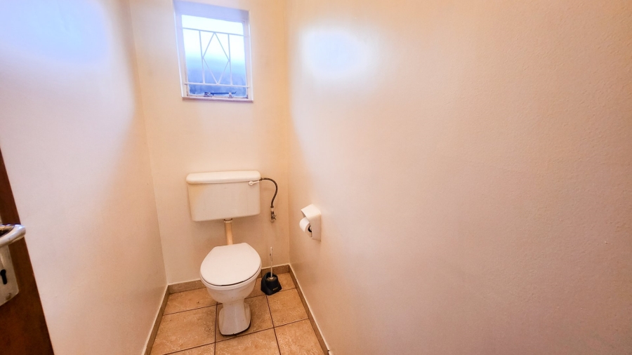 4 Bedroom Property for Sale in Wilkoppies North West